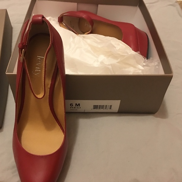 Red Ankle Strap Pumps 6M - Picture 2 of 4